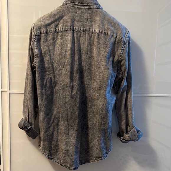 American Eagle Outfitters Men’s Black Denim Shirt - Picture 4 of 4
